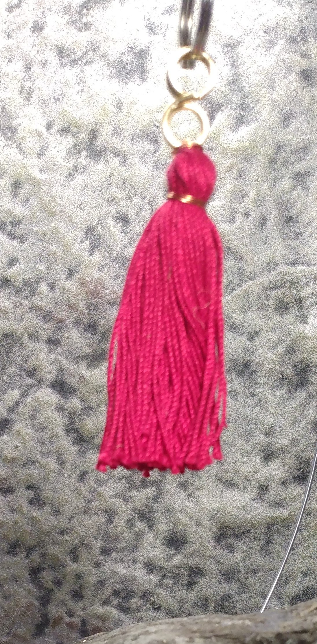 red tassel keychaiin